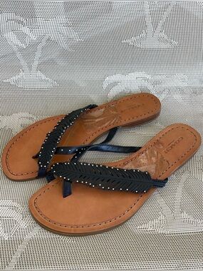 Coach New York DENI Black Leather Feather Thong Flat Sandals Women Sz 7.5
